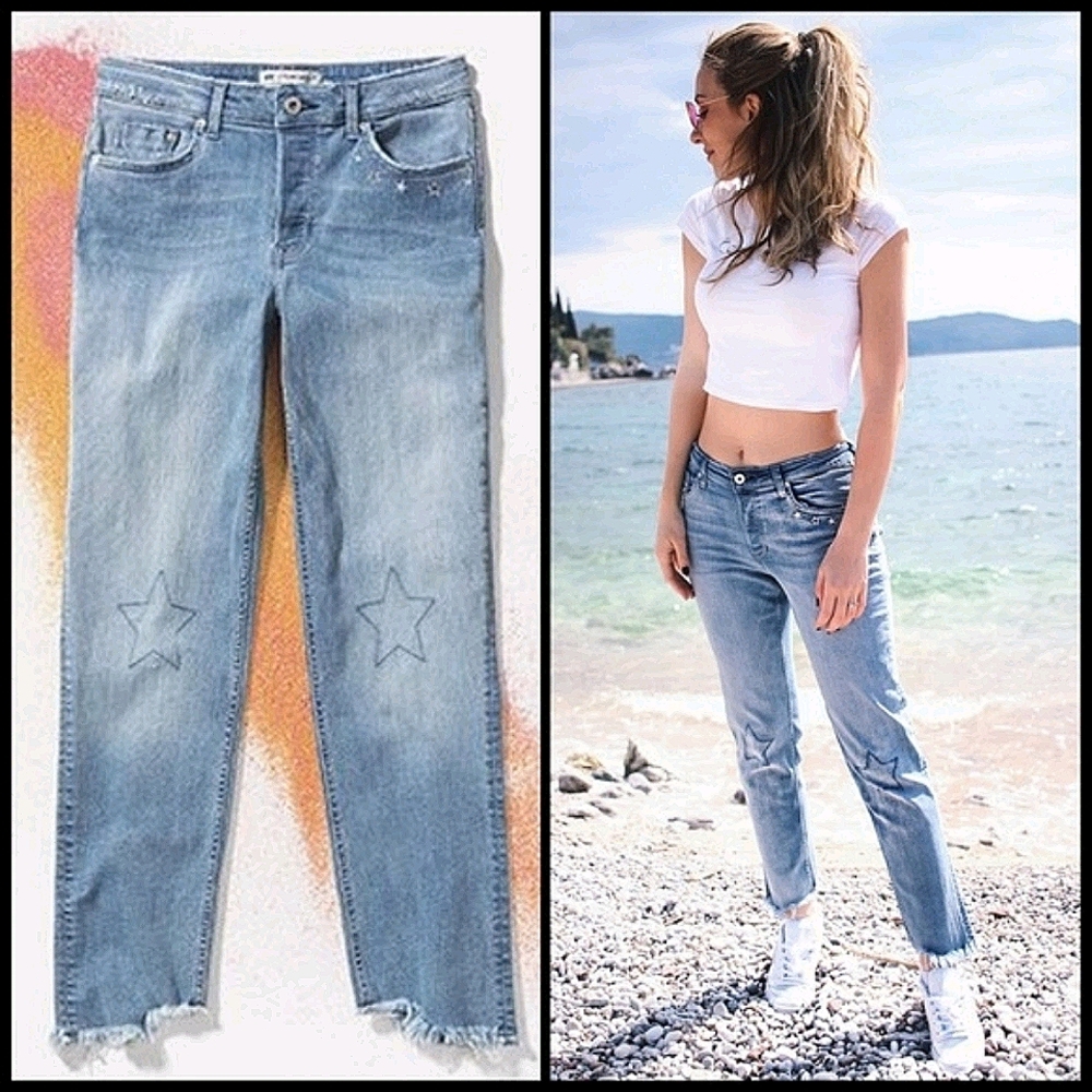 🚫SOLD🚫H&M cochella embroidered distressed jean - Picture 1 of 3